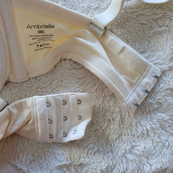 Bra - Picture 3 of 3